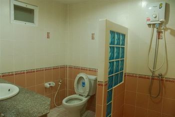 Baan Im Em Hotel Pattaya Luaran gambar