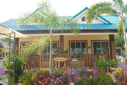 Baan Im Em Hotel Pattaya Luaran gambar